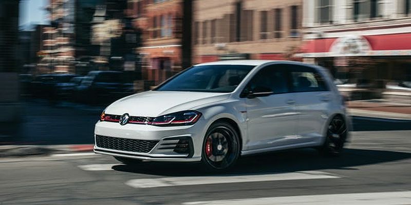 2019 Volkswagen Golf Gti Rabbit Edition: A Blast From The Past With Modern Performance