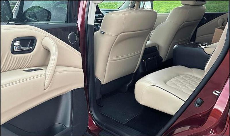 2023 Nissan Armada Platinum 4WD - rear leg room